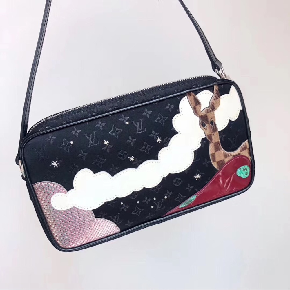 Louis Vuitton Marc Jacobs deer pochette